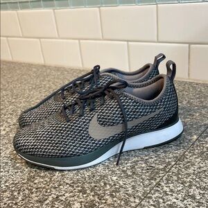 Nike Dualtone Racer Black and Gray Sneakers